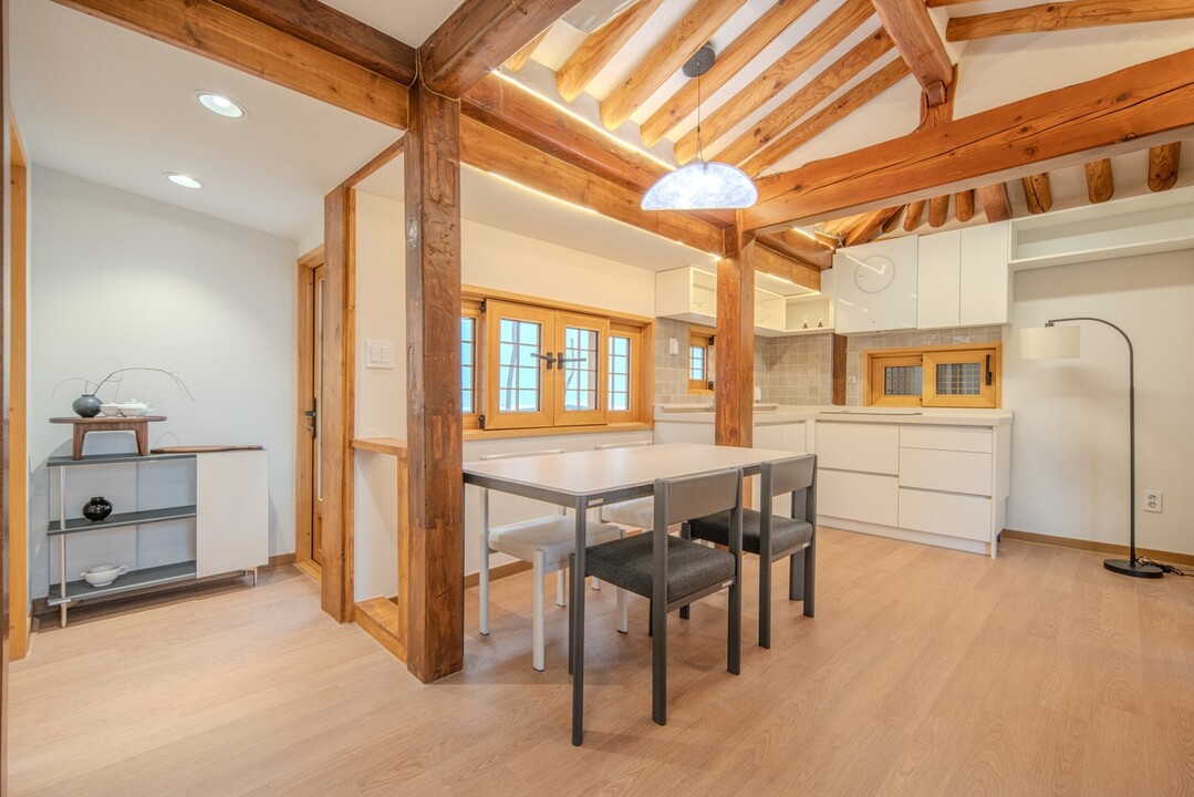 신혼부부에게 내 집 마련 기회 제공하는 서울시의 저출생 대책 '미리내집' 주목